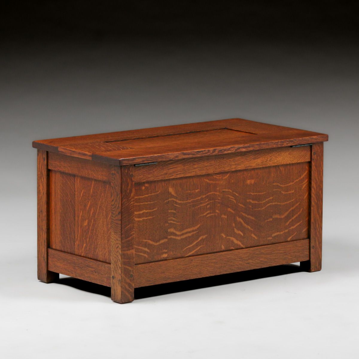 Gustav Stickley #95 Oak “Shirt Box” c1910