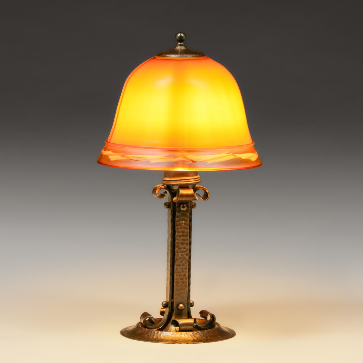 Roycroft & Steuben Hammered Copper Lamp c1920
