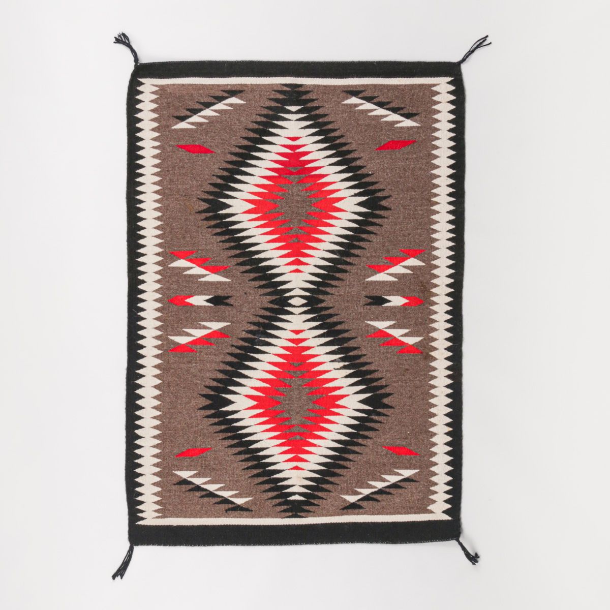Small Navajo Klagetoh Dazzler Rug c1950s