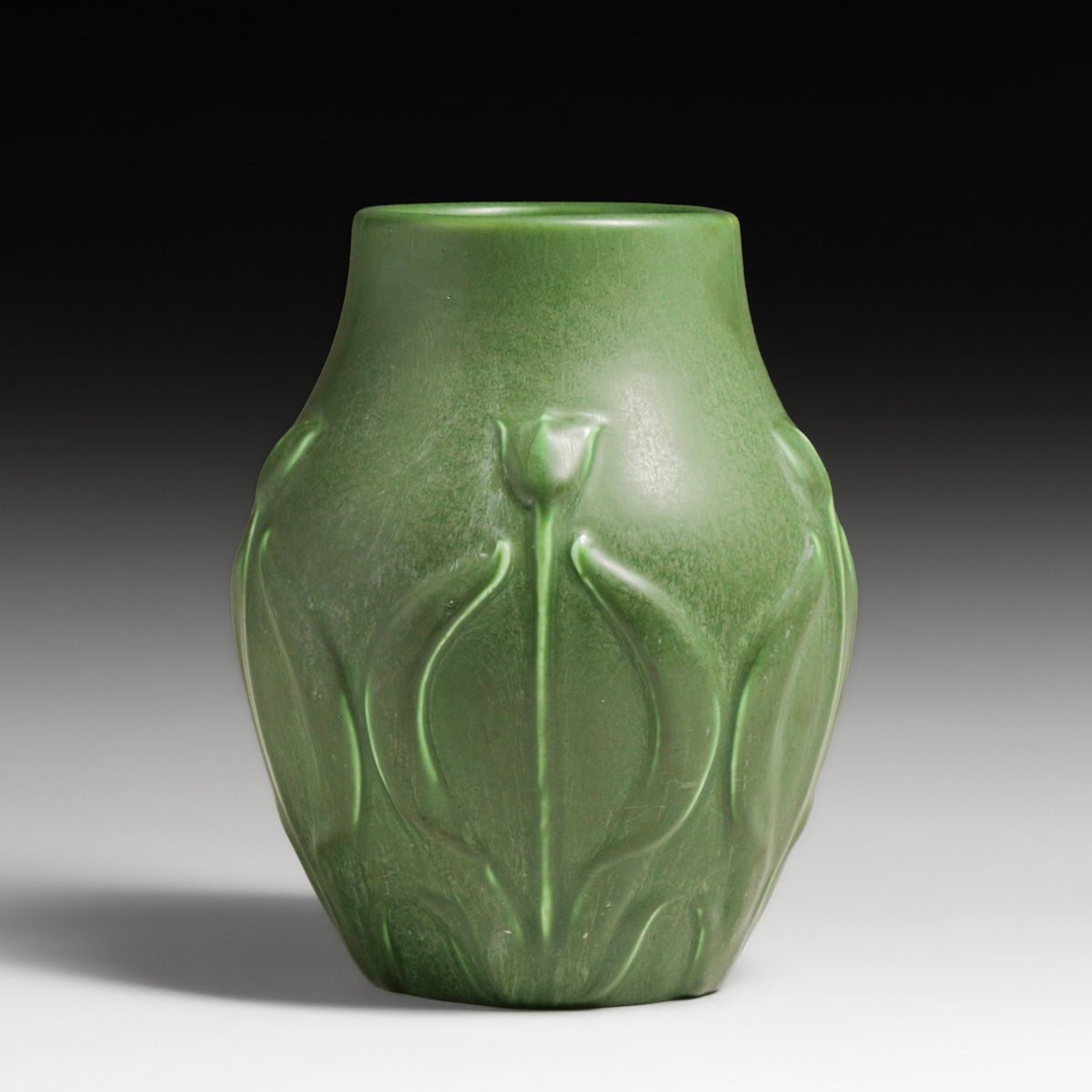 Hampshire Pottery #67 Matte Green "Tulip" Vase c1910