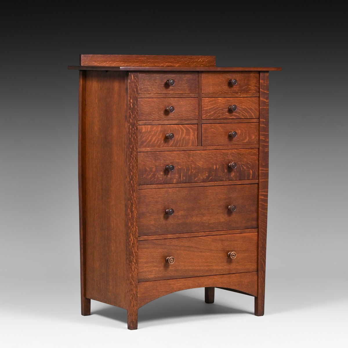 Gustav Stickley - Harvey Ellis #913 Nine-Drawer Dresser c1915