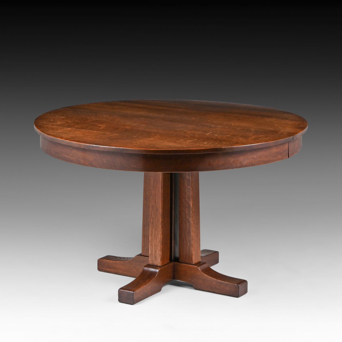 L&JG Stickley 48"d Prairie School Oak Dining Table c1908-1912