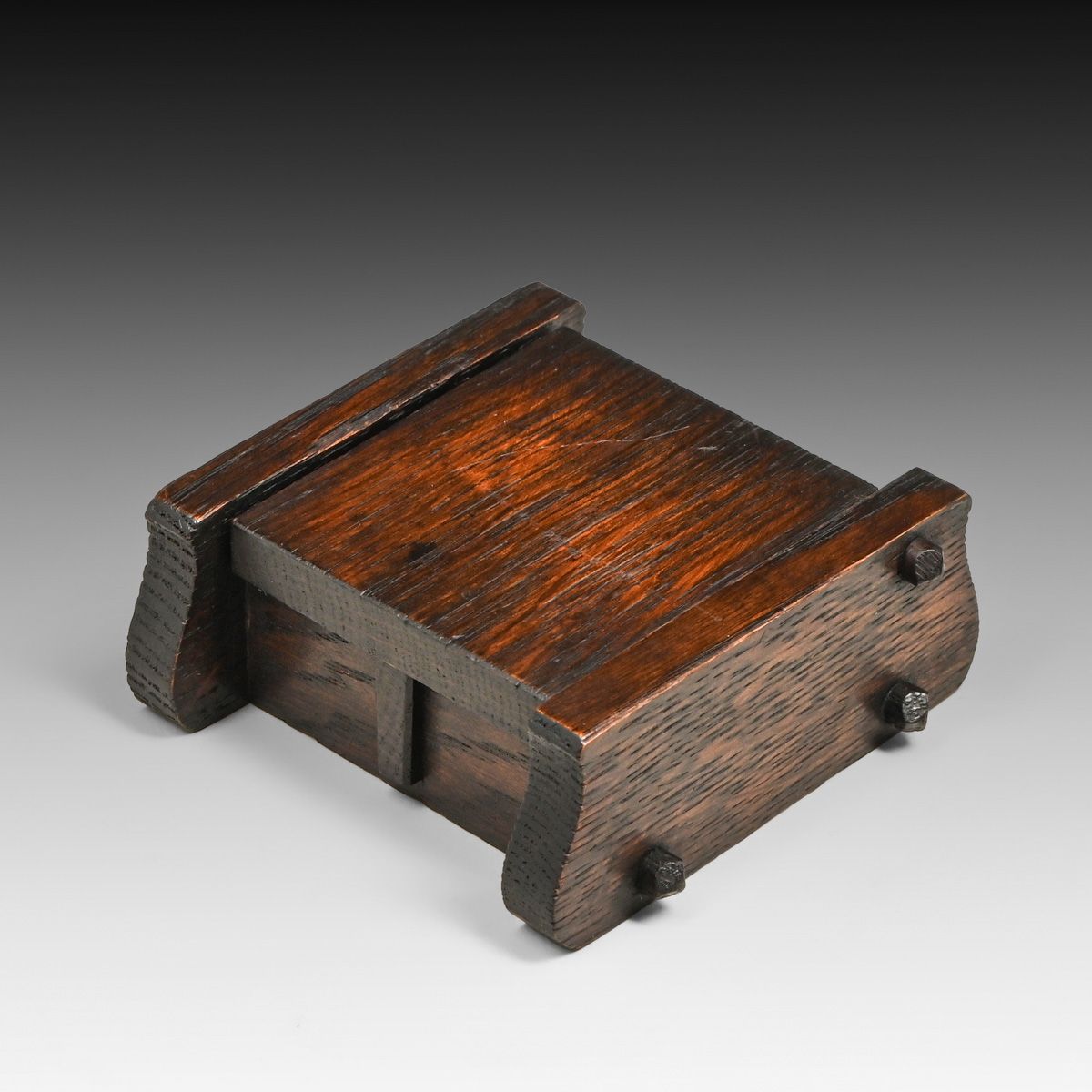 Charles Rohlfs Small Oak Trinket Box 1901