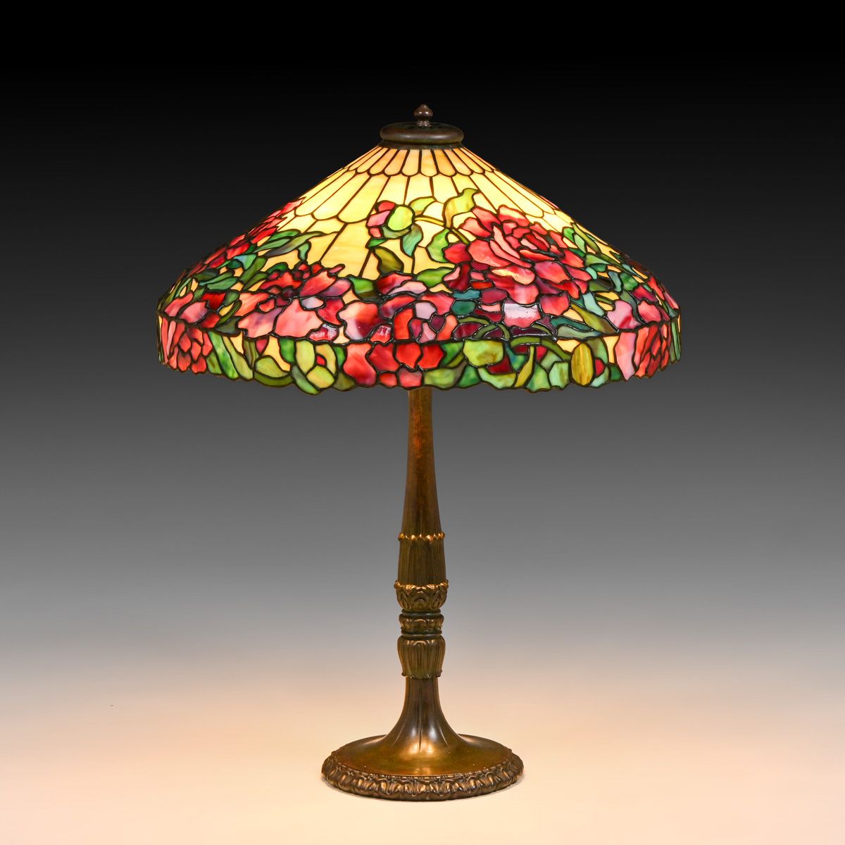 Duffner & Kimberly – New York Peony Leaded Glass Lamp c1910