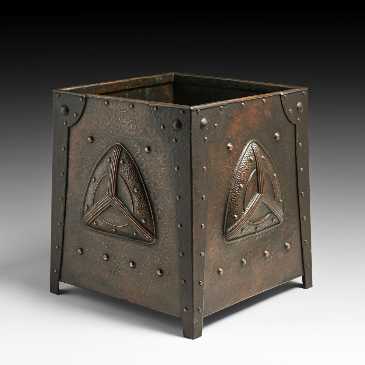 German Arts & Crafts Hammered Copper & Brass Square Jardiniere c1905