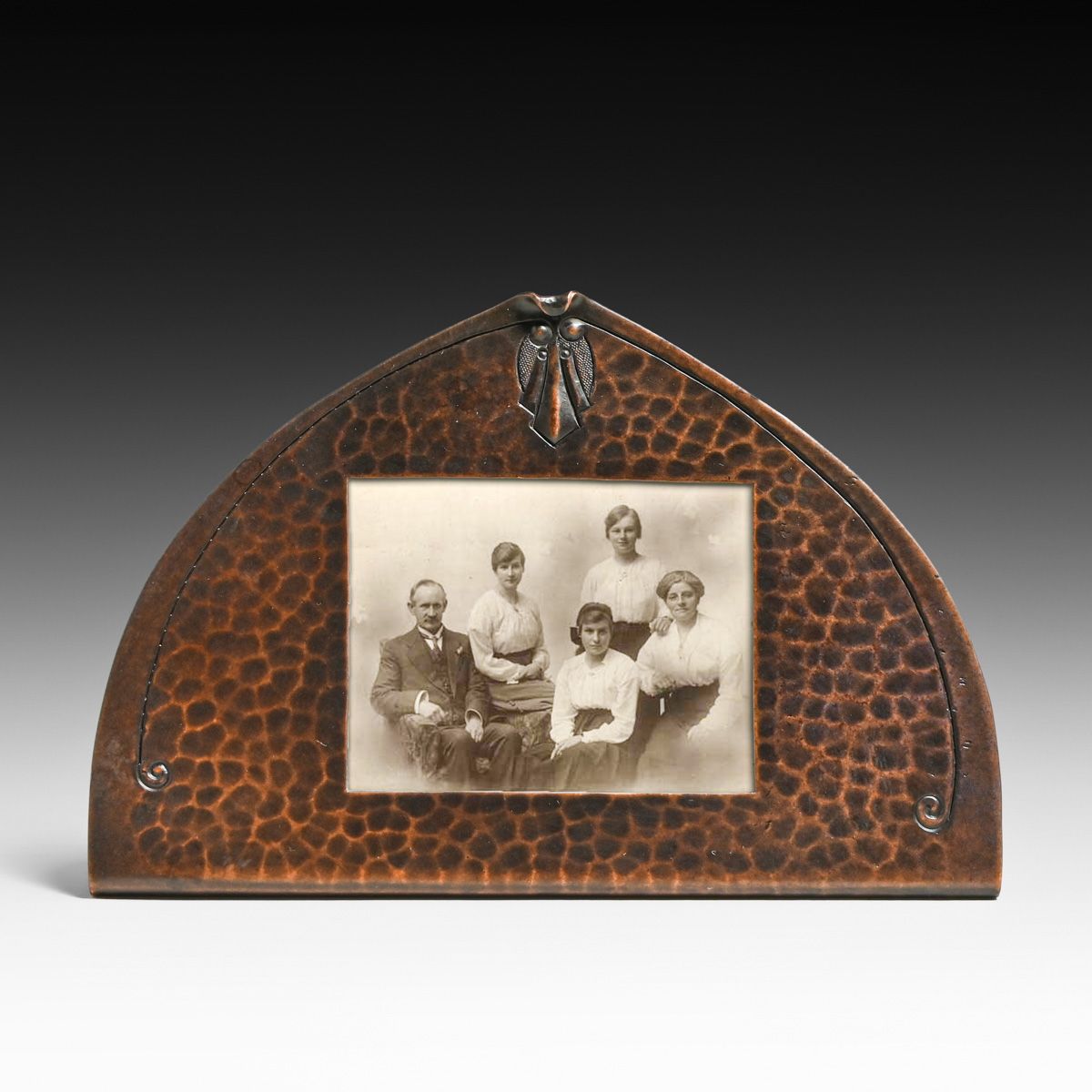 Roycroft Hammered Copper Picture Frame - Desk Calendar c1920s