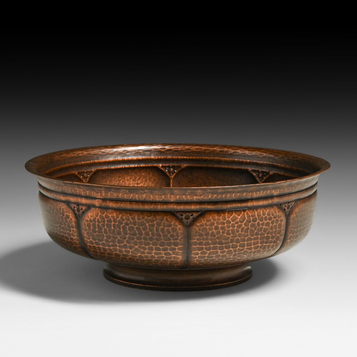 Roycroft Hammered Copper Trefoil Fruit Bowl c1920s