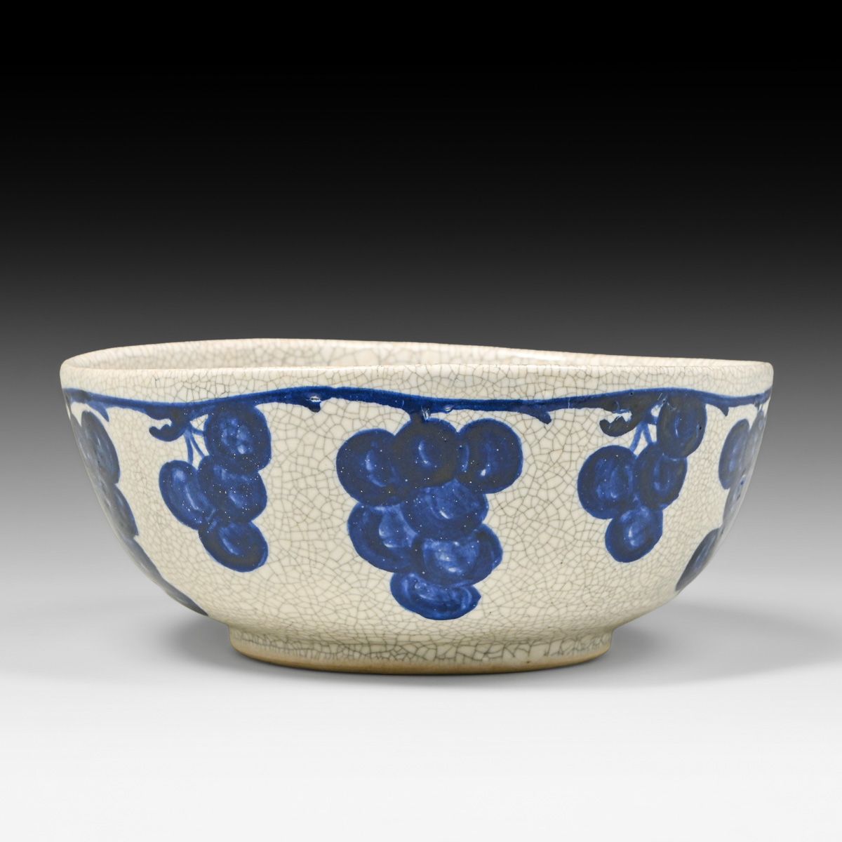 Large Dedham Pottery Grapevine Fruit Bowl c1920s