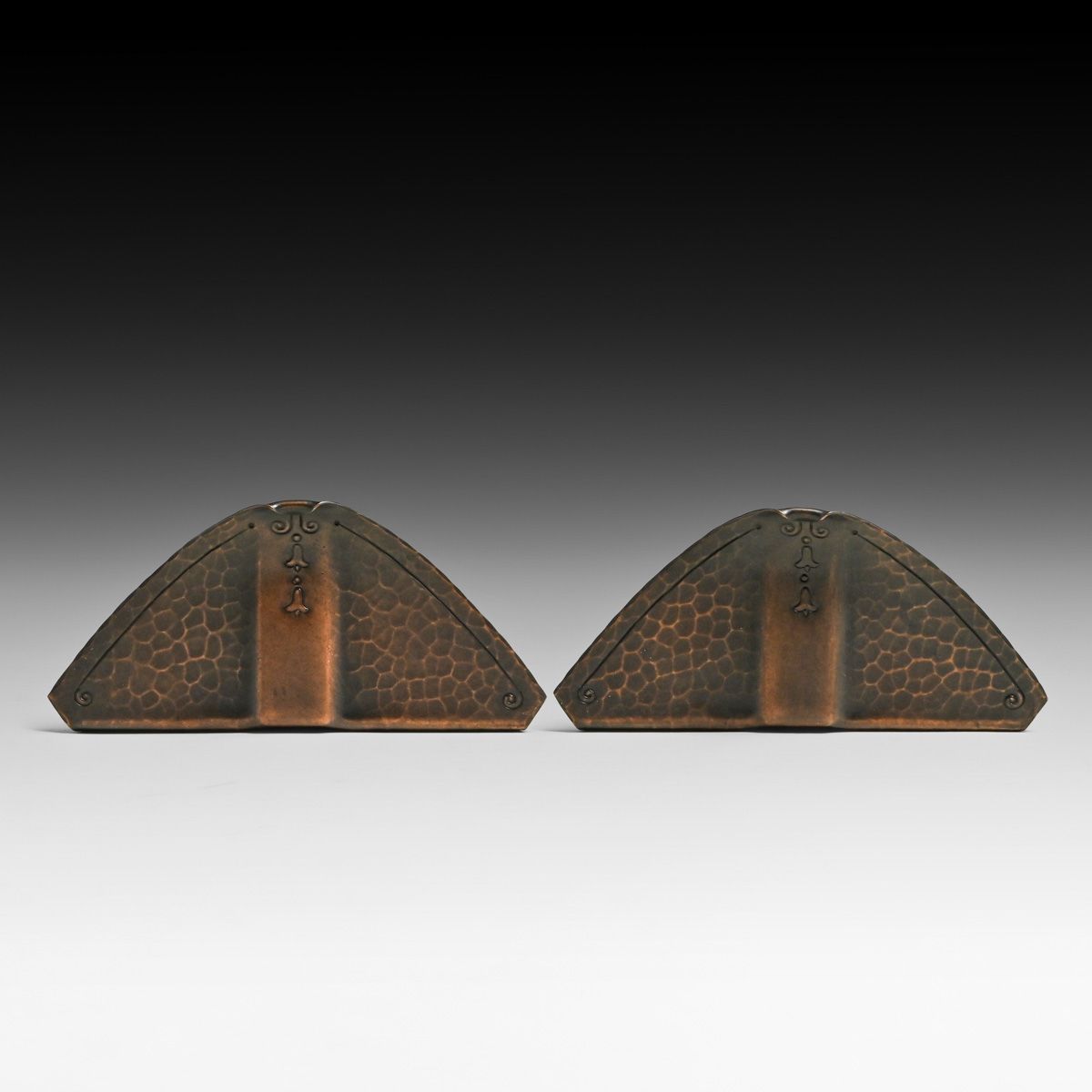 Roycroft Hammered Copper Triangular Bookends c1915