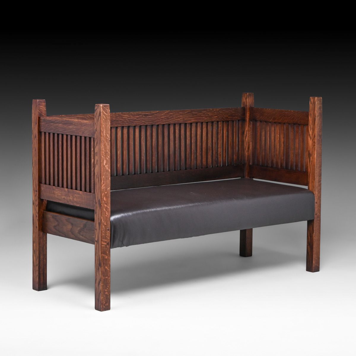 Early L&JG Stickley Onondaga Oak Spindled Evenarm Settle c1902-1904