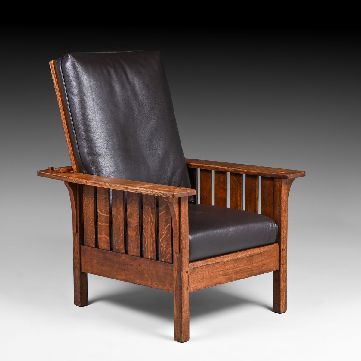 L&JG Stickley #471 Slatted Morris Chair c1908-1911