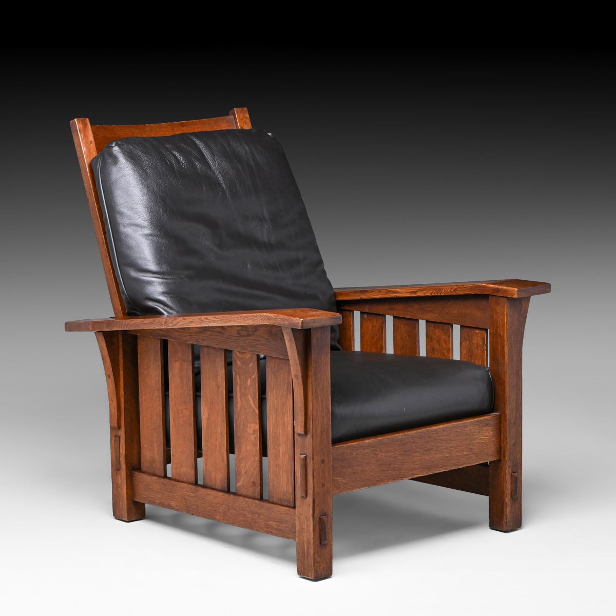 Gustav Stickley #369 Oak Slatted Bentarm Morris Chair c1905