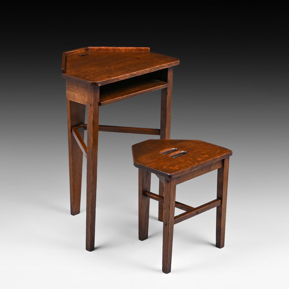 Grand Rapids Oak Corner-Shaped Telephone Table & Stool c1910