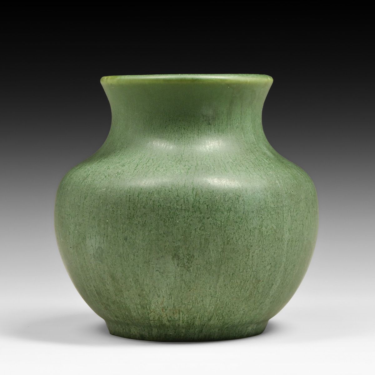 Hampshire Pottery #118 Matte Green Vase c1910