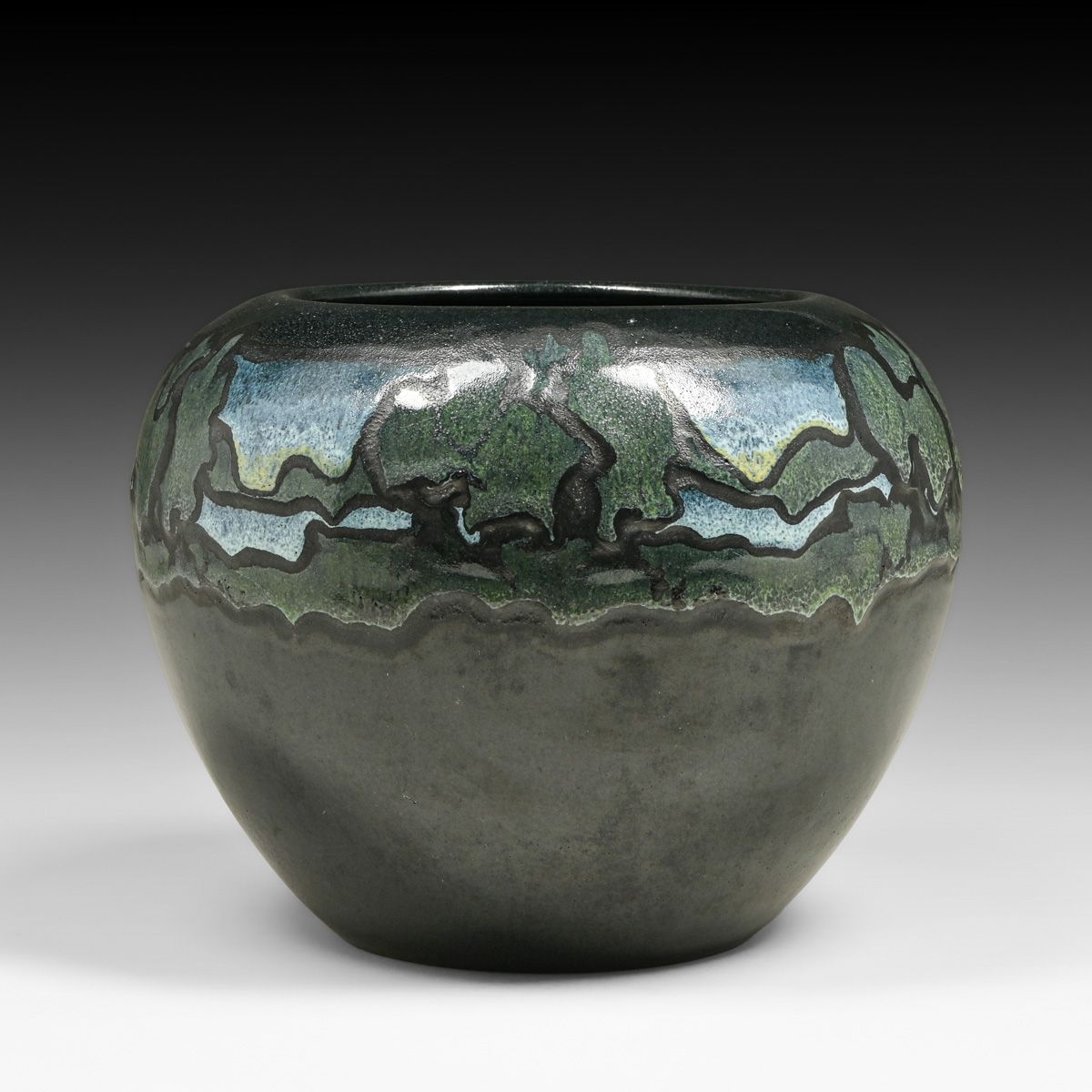 Saturday Evening Girls (S.E.G.) Eva Geneco Oak Tree Landscape Vase 1920