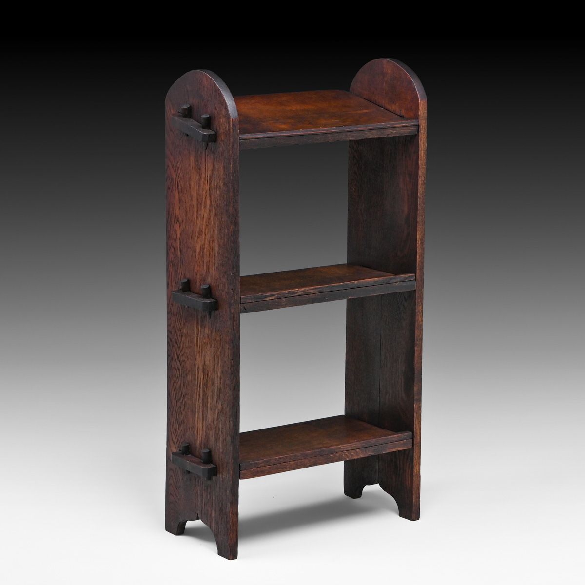 Arts & Crafts Oak Bookshelf c1910
