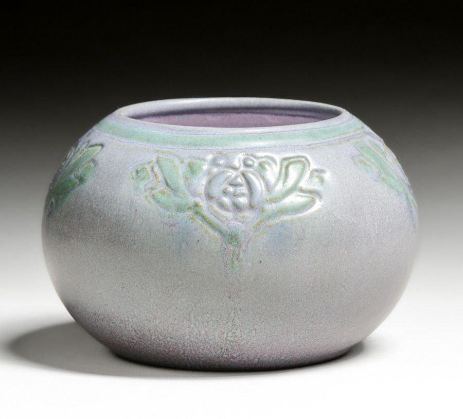 Marblehead Pottery Matte Lavendar Decorated Closed Bowl c1910