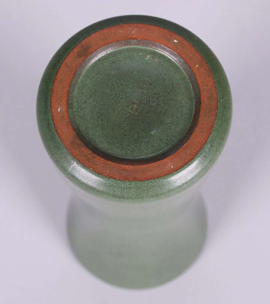 MarbleheadGreenVase2