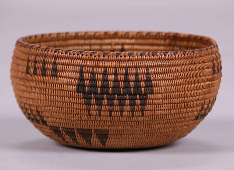 Native American Bakset - Washoe Tribe - Bear Claw Basket | California