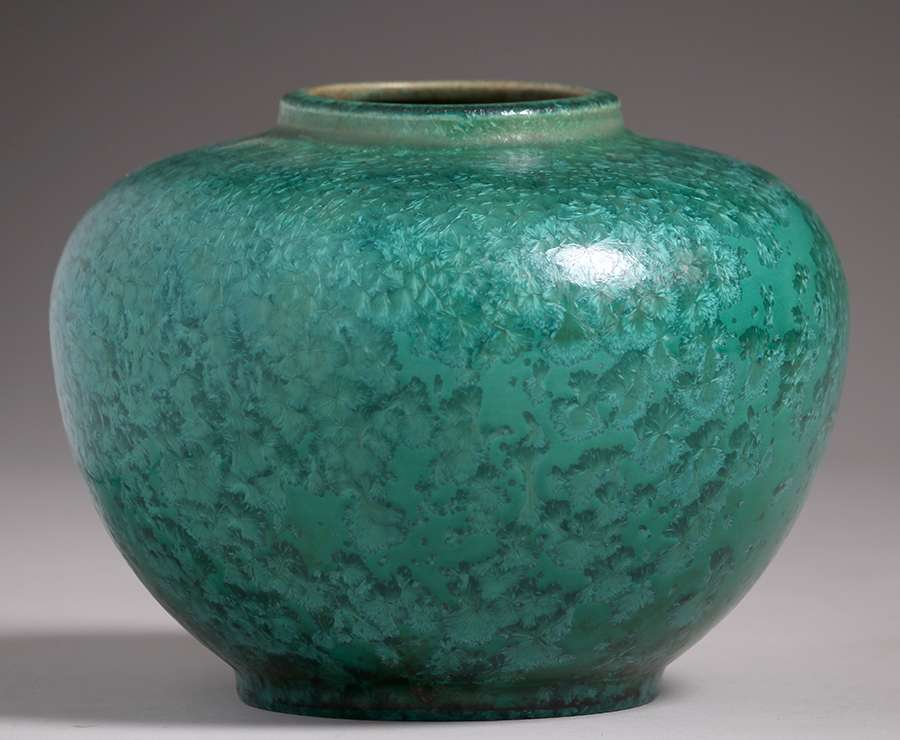 Thomas Gotham Bulbous Crystalline Green Vase | California Historical Design