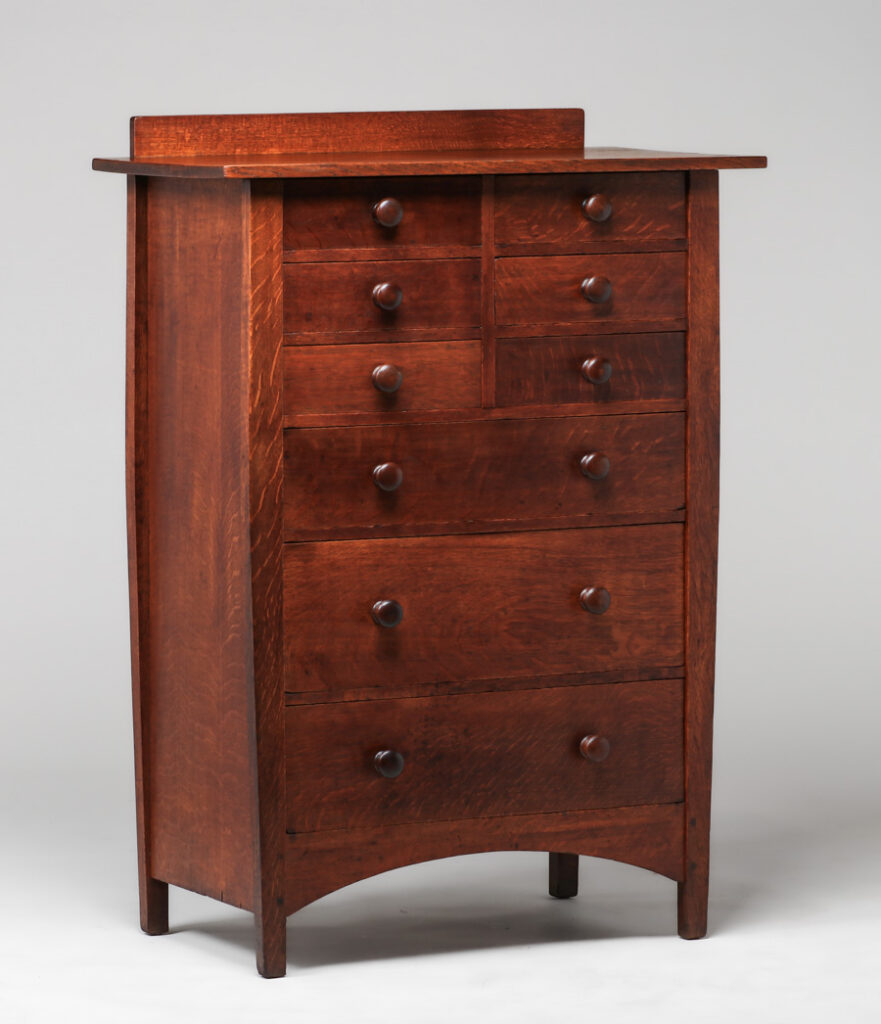 Gustav Stickley - Harvey Ellis Designed Nine-Drawer Dresser c1905 ...